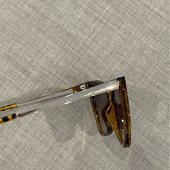 Quay Australia Reina brown tortoiseshell mirror lens sunglasses - Picture 6 of 9